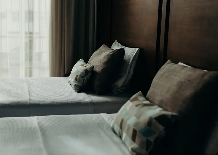 Biwa Hotel 4*