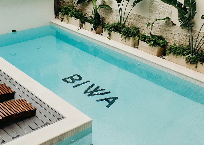 Biwa Hotel 4*